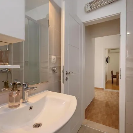 Stela Apartment