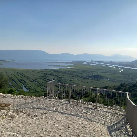 Stela Apartment Rogotin